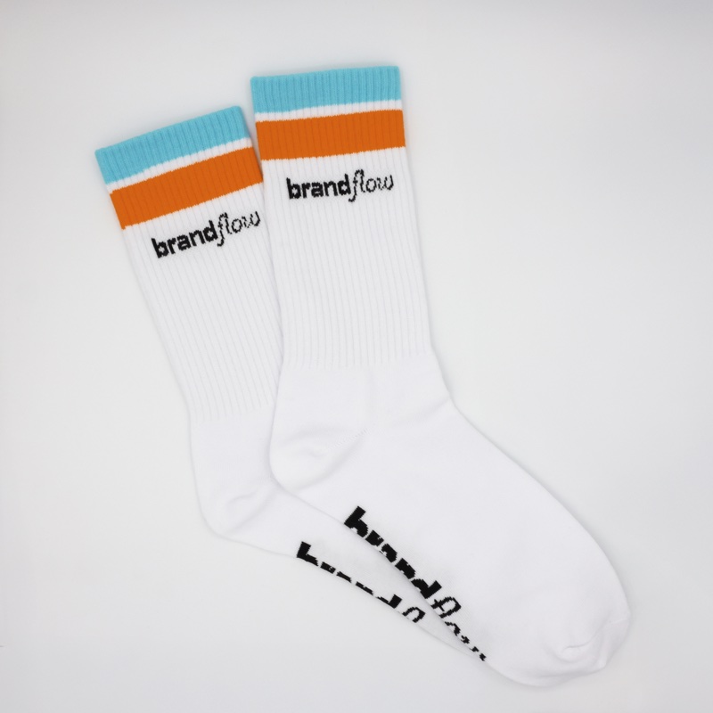 Crew Socks mit eingestricktem Logo — brandflow Edition